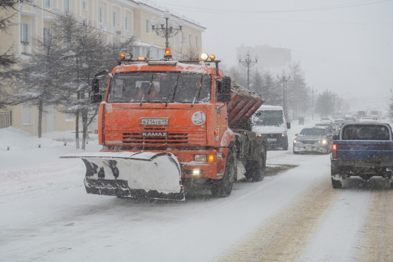 В Магадане создан оперативный штаб по расчистке города от снега Источник