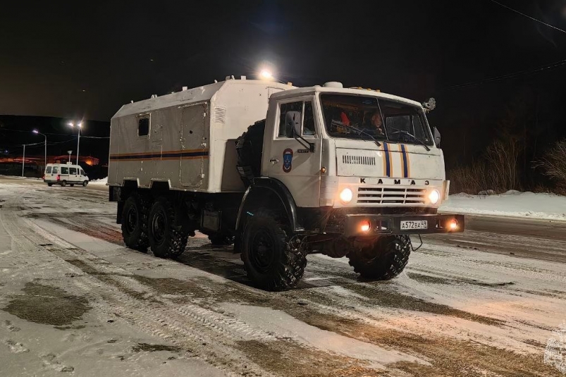 Спасатели МЧС России выехали в микрорайон Снежный для мониторинга обстановки, связанной с подтоплением ГУ МЧС России по Магаданской области