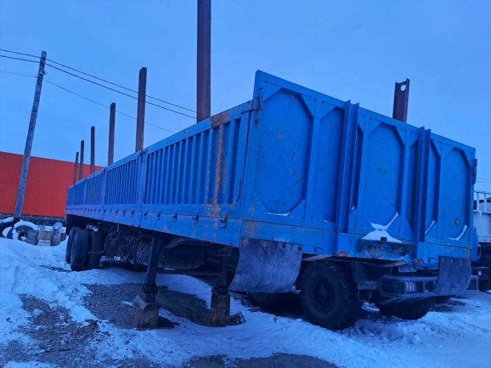 В Магадане госавтоинспекторы выявили полуприцеп, имеющий "двойника" в Амурской области Источник