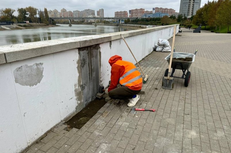 Что происходит на Кубанской Набережной в Краснодаре t.me/azvo_krd