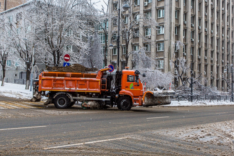 Дорожные службы Владивостока переведены в режим повышенной готовности перед циклоном Мария Смитюк, ИА PrimaMedia