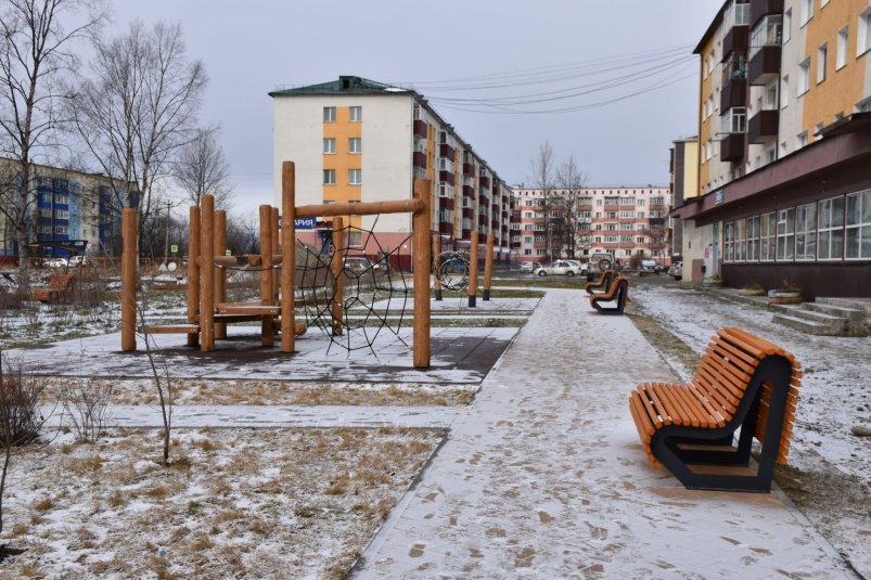 В Поронайске появился новый сквер на улице Победы пресс-служба министерства ЖКХ Сахалинской области