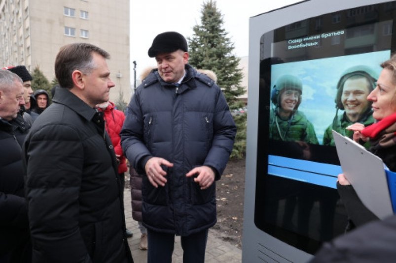 Юрий Слюсарь открыл в Новочеркасске сквер и памятник в честь героев СВО Пресс-служба правительства Ростовской области