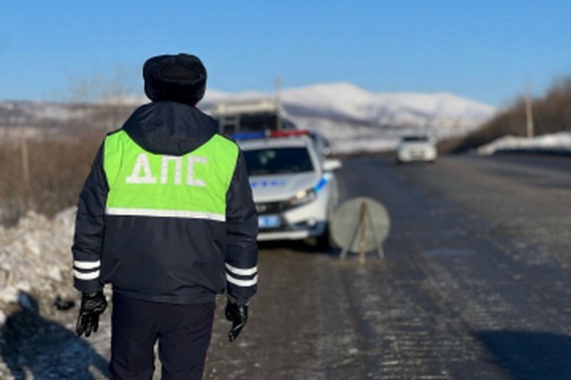 Тематическое фото ГИБДД по Магаданской области