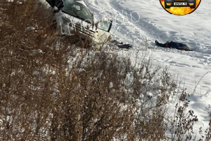 Водитель погибла и трое детей пострадали в ДТП на Плишкинском тракте в Иркутском районе взято из группы "ДТП38" в Вконтакте (18+).