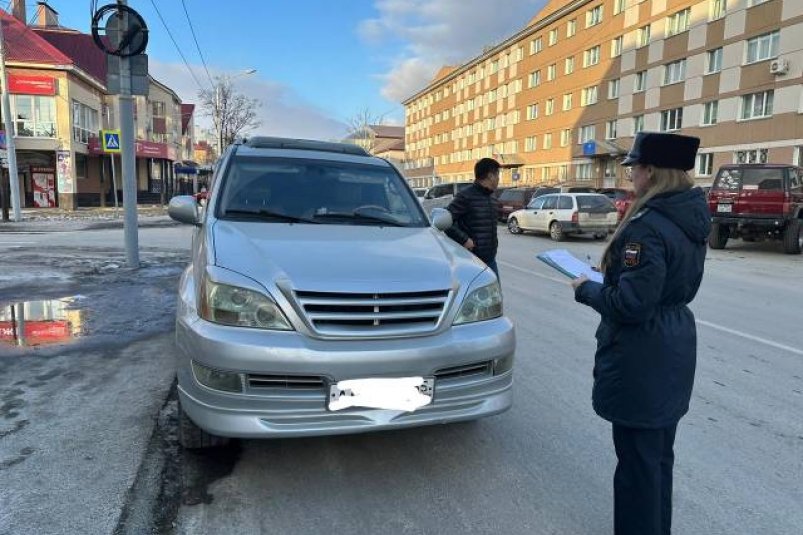 Автомобиль сахалинца арестовали за долги по налогам пресс-служба УФССП по Сахалинской области