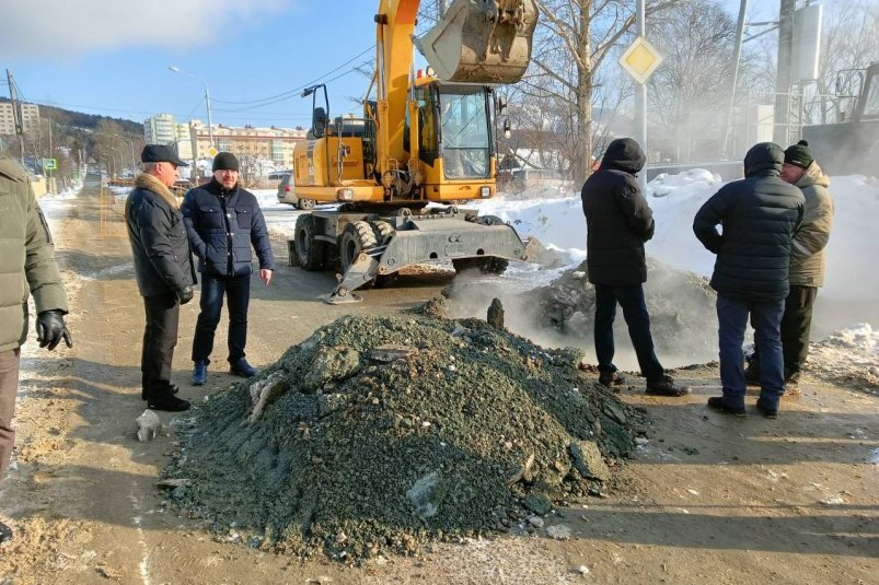 В Южно-Сахалинске 50 жилых домов остались без тепла из-за аварии на сетях telegram-канал мэра Сергея Надсадина