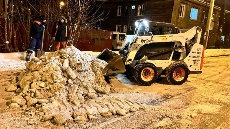  В Иркутске в праздничные дни вывезли более 6 тысяч тонн снега с улиц города Администрация Иркутска