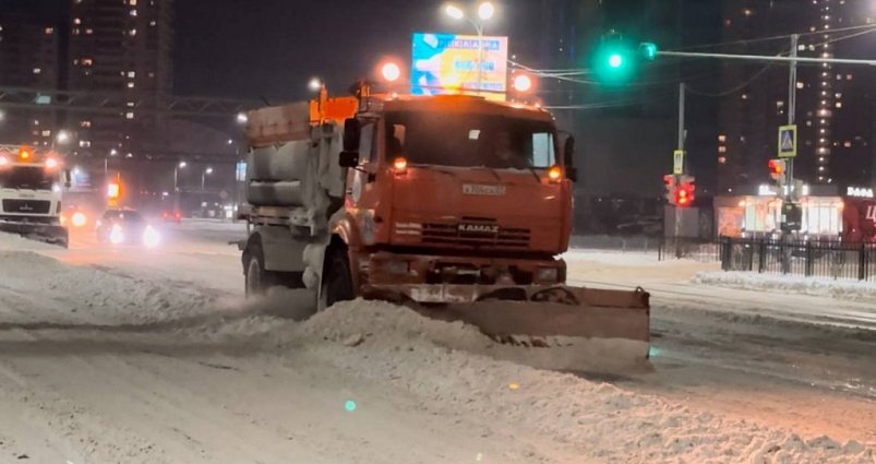 Уборка снега в Хабаровске после циклона продолжается Пресс-служба администрации Хабаровска