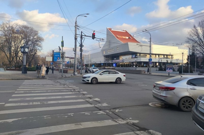 Половина самых аварийных дорог области региона находится в Ростове Елена Гиневская