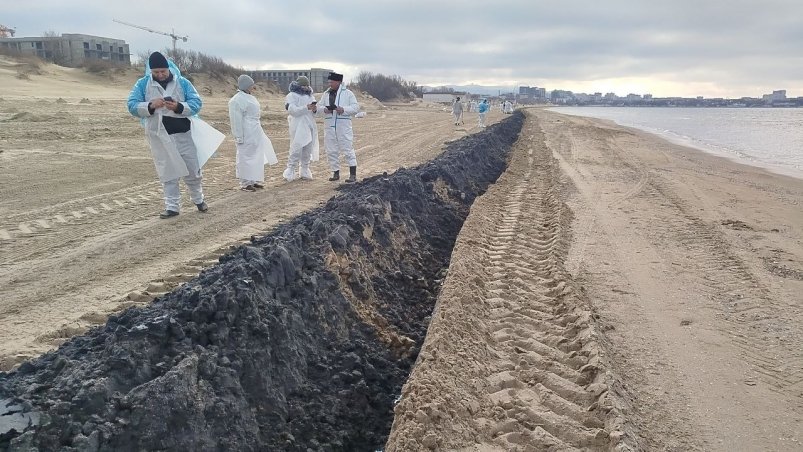 В несколько раз снизились темпы вывозы замазученнго песка на Кубани Оперативный штаб Кубани