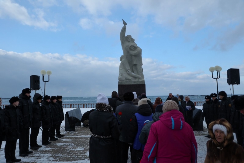 В Невельске почтили память рыбаков, погибших 60 лет назад в Беринговоморской экспедиции пресс-служба правительства Сахалинской области