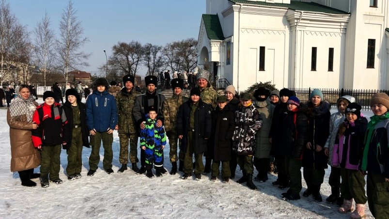 Казачата в храме предоставлено Игорем Мамошиным