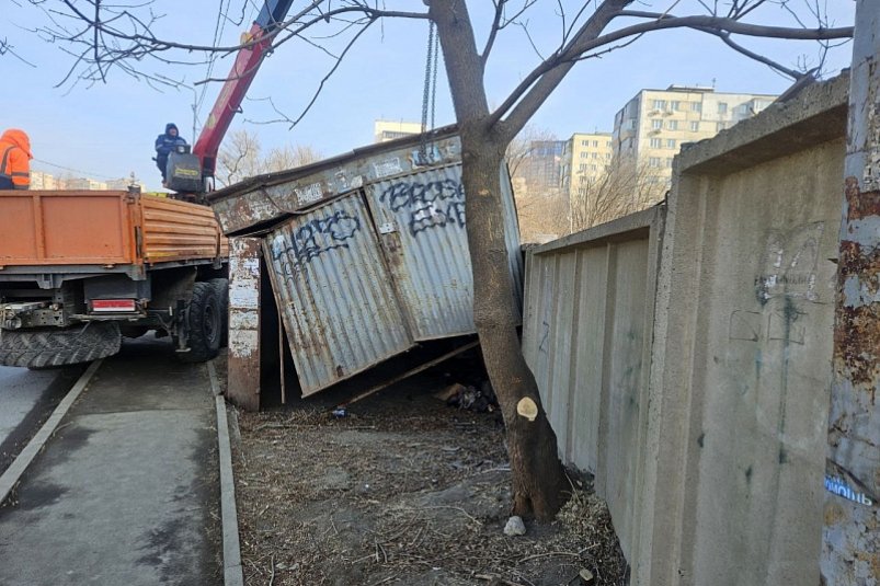 Во Владивостоке продолжается снос незаконных построек Администрация Владивостока