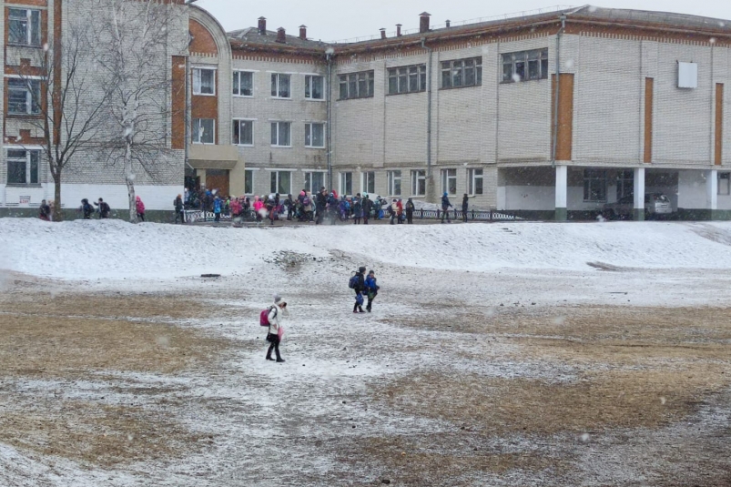 Эвакуация, дети, школа Марина  Померанцева , ИА EAOMedia