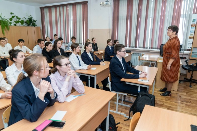 В Южно-Сахалинске проходят профориентационные уроки для старшеклассников пресс-служба администрации Южно-Сахалинска