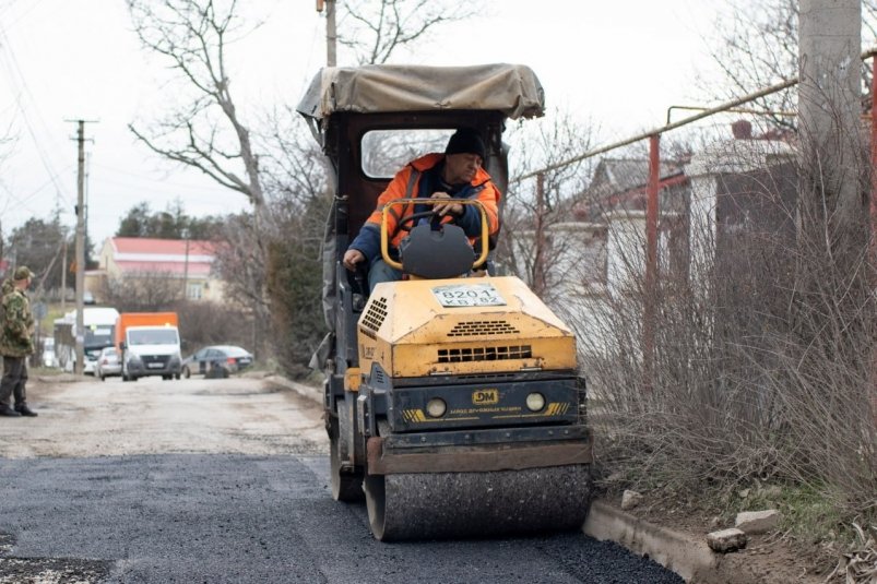 Власти Симферополя спросили у жителей, где необходимо залатать ямы Соцсети мэра Симферополя Михаила Афанасьева