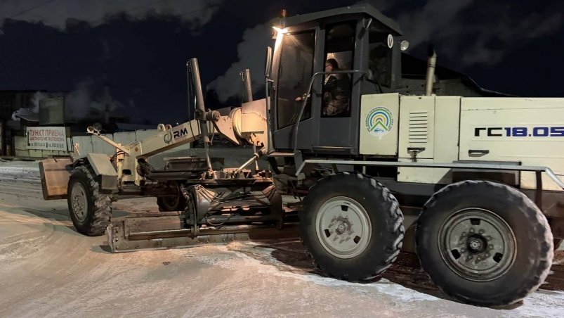 За прошедшую неделю на подсыпку дорог было использовано более 1600 тонн песка мэрия Улан-Удэ