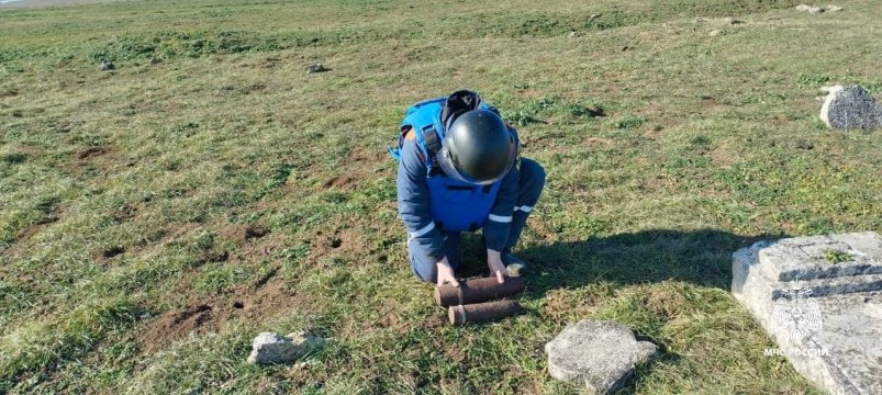 Шесть боеприпасов времен ВОВ уничтожили в Крыму Пресс-служба МЧС Крыма