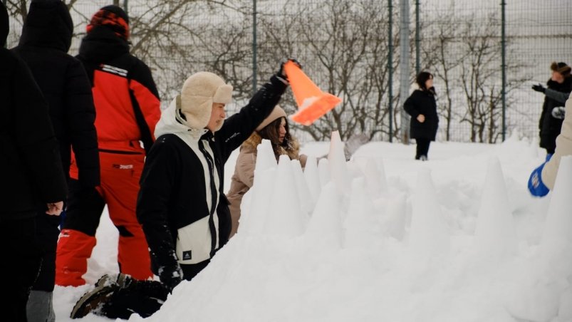 Студотряды на Сахалине приняли участие в веселых стартах пресс-служба круглогодичного молодёжного образовательного центра "Острова"