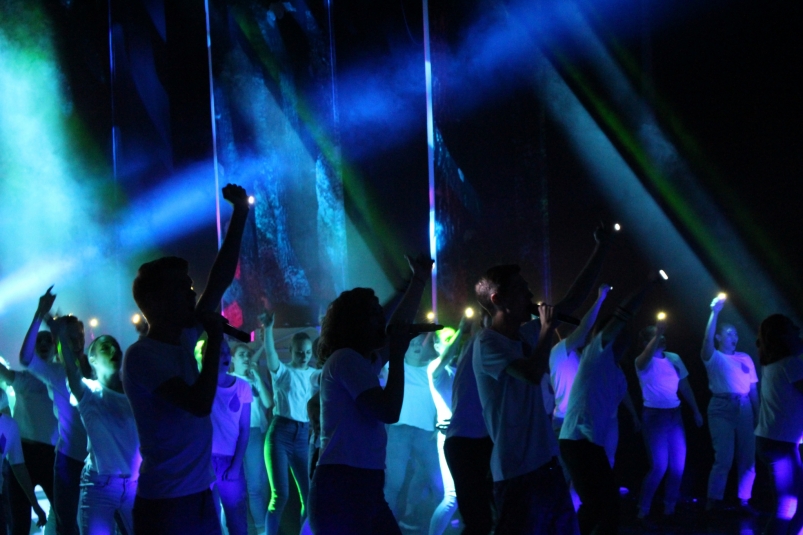 Под эту песню жестко отжигали летом в 00-х: молодость тех времен Кирилл Роткин, ИА IrkutskMedia