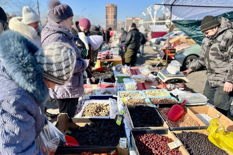 Ярмарка в Чите городской администрации