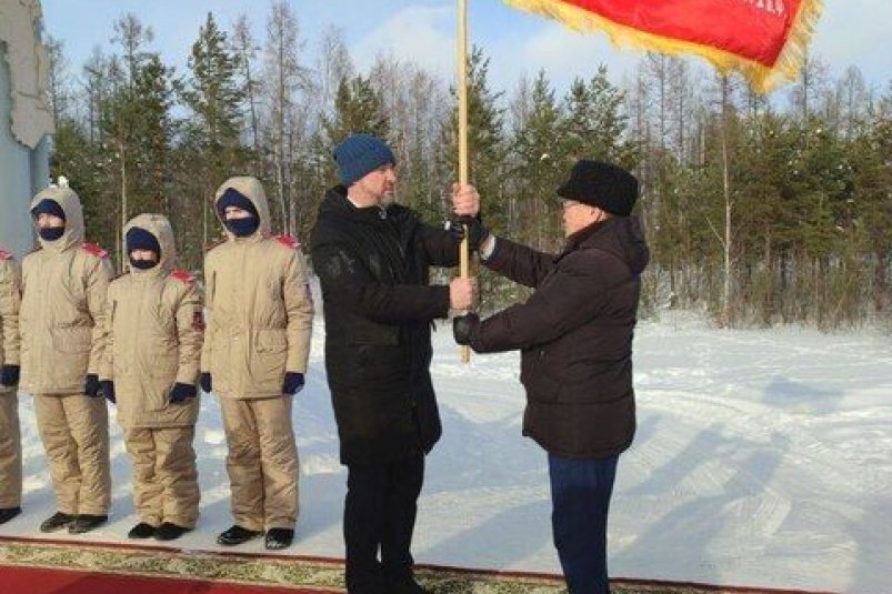 Эстафету "Знамя Победы" принял Мирнинский район Якутии газеты Сунтарского района "Сунтаар сонуннара"