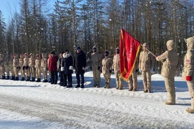 Эстафета "Знамя Победы" достигла Ленского района Якутии администрации Мирнинского района