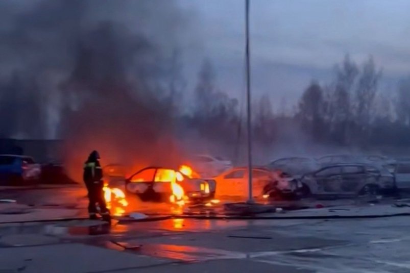 Парковка "Мираторга" после атаки БПЛА скрин из видео в тг