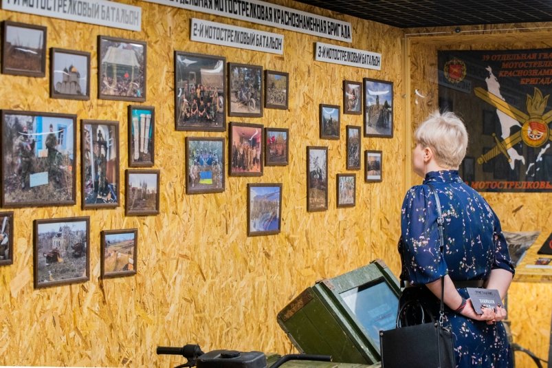 В Южно-Сахалинске открылась выставка "Защищаем СВОих" пресс-служба министерства культуры и архивного дела Сахалинской области