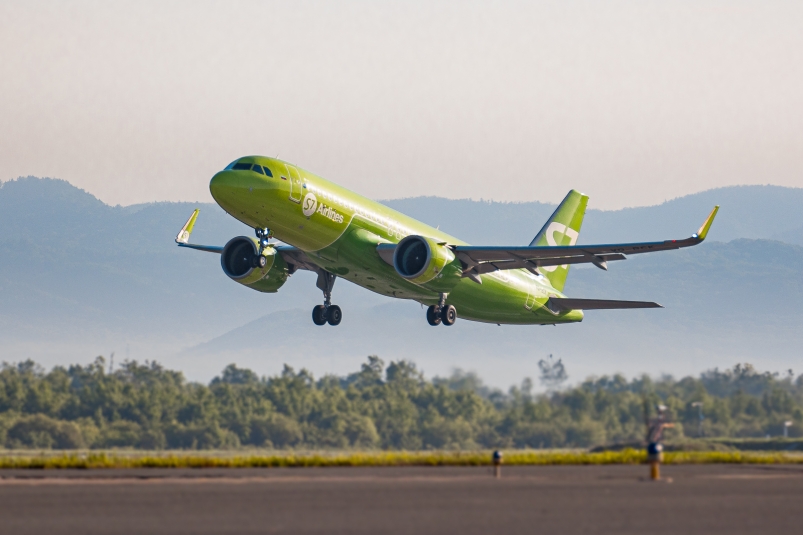 Самолет S7 Airlines Илья Аверьянов, ИА PrimaMedia