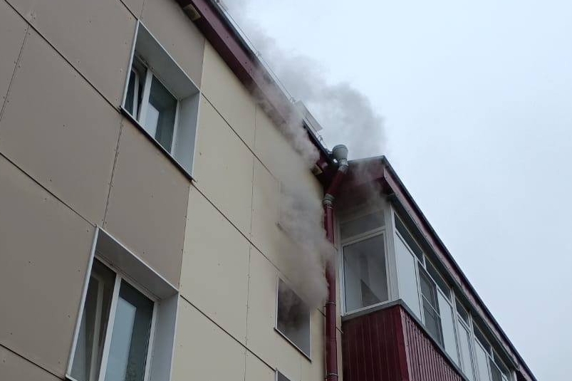 Пожар в МКД в Корсакове пресс-служба ГУ МЧС России по Сахалинской области