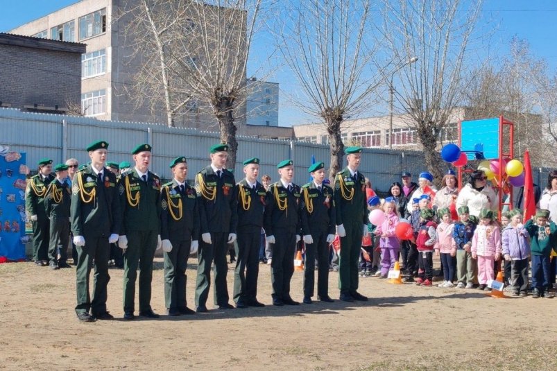 Женское движение Единой России по всему Приангарью проводит акции (6+)в преддверии Дня Победы Женское движение "Единой России" в Иркутской области