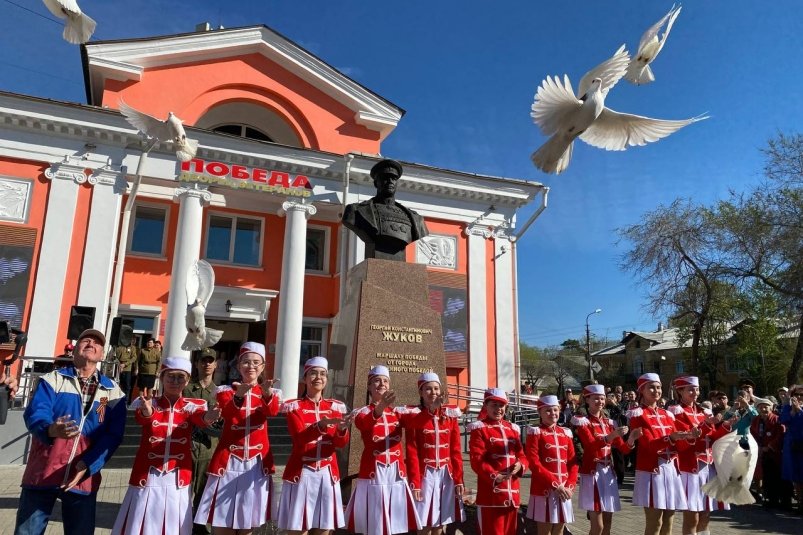 Бюст администрация АГО