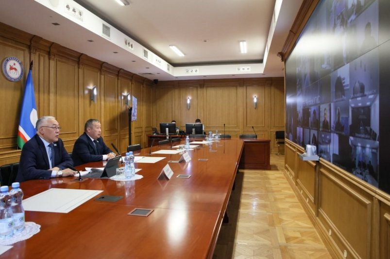 В Якутии складывается крайне напряженная лесопожарная обстановка пресс-служба правительства Якутии