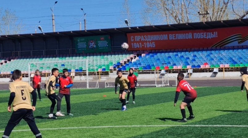 Игра в футбол пресс-службы ЗабЖД