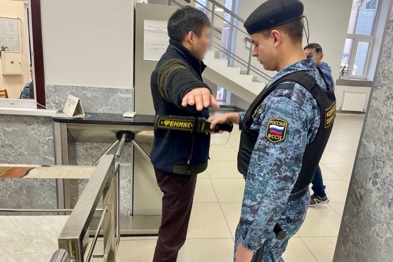 Контрабандист леса из Бурятии оплатил уголовный штраф ради выезда в Китай УФССП по Бурятии