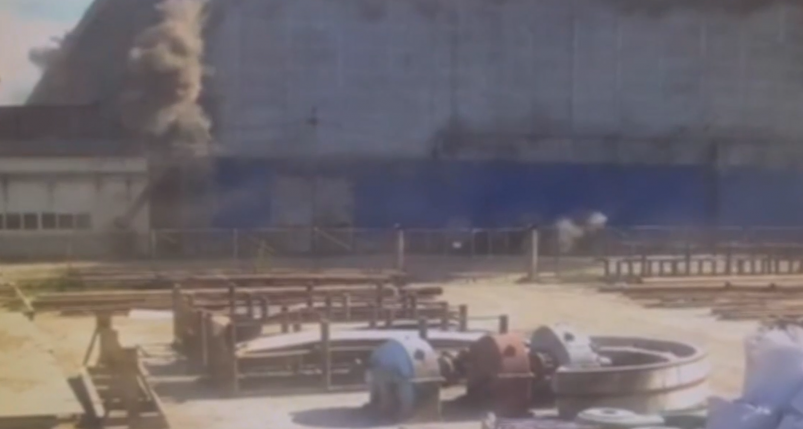 Видео с места разрыва резервуара с угольной пылью на ТЭЦ-9 в Ангарске появилось в сети Пресс-служба СУ СКР по региону