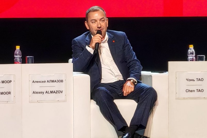 Алексей Алмазов рассказал о планах по застройке набережной Амура Юлия Ожегова