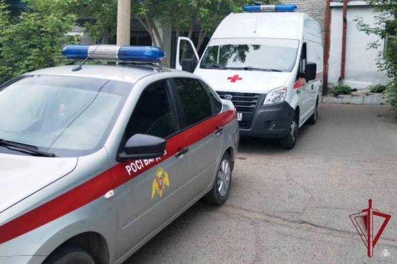 Улан-удэнец устроил дебош в машине "скорой помощи" Росгвардия по Бурятии