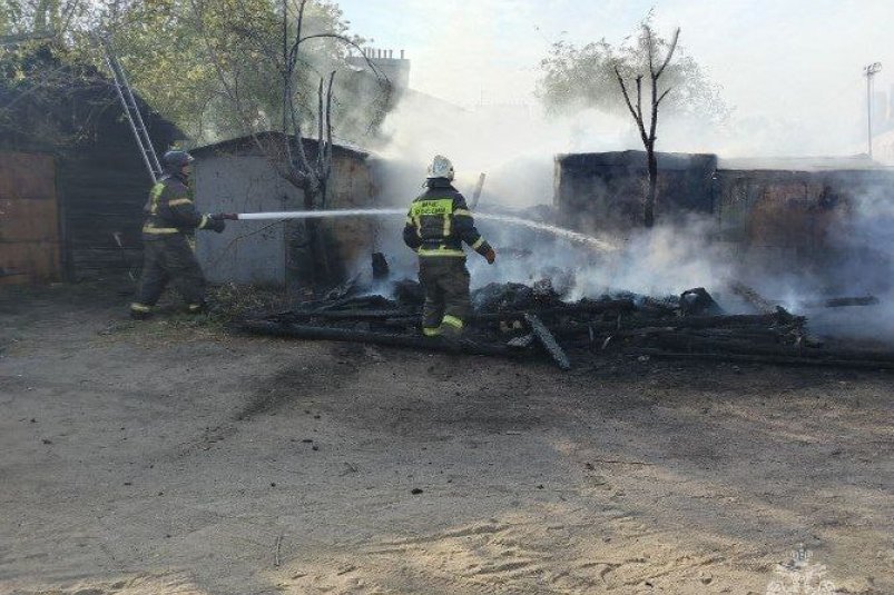 Пожар гаража ГУ МЧС России по Забайкалью