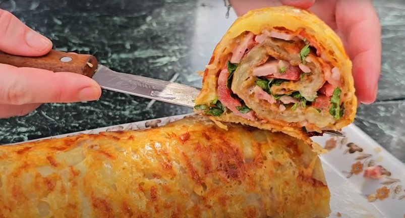 Рулетики из картошки: запекаем и сворачиваем - как раз на перекус в теплый июнь скриншот видео с youtube-канала "Кухня Evelin" (12+)