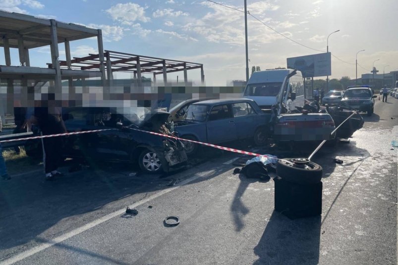 Маршрутка Невинномысск – Кочубеевское и еще 4 авто попали в ДТП Госавтоинспекция Ставрополья