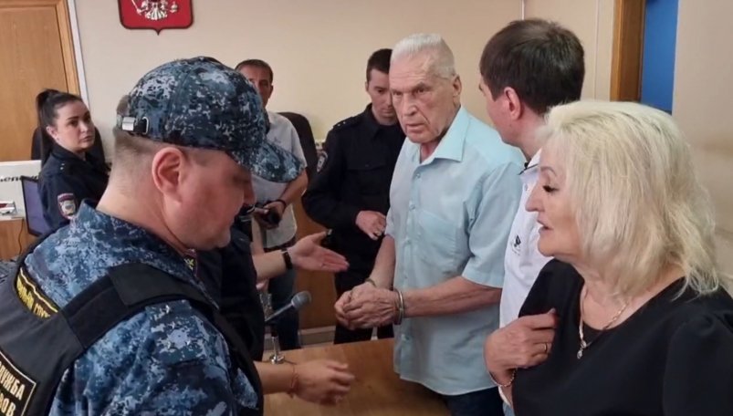 Александр Синьков и его подчиненные признаны виновными в мошенничестве на 132 миллиона скриншот видео - пресс-служба судов Амурской области