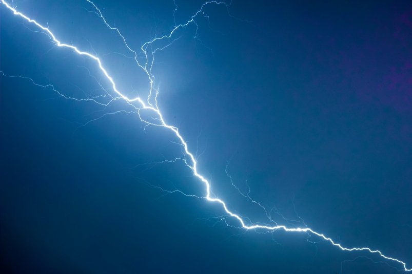 Конец теплу: мощнейшая гроза накроет Москву завтра Unsplash