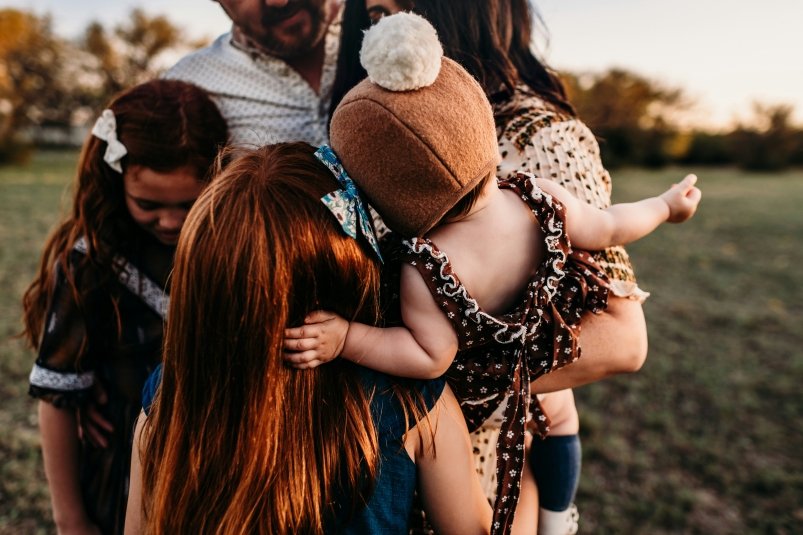 В России могут поднять планку многодетности Фото Джессики Роковиц на Unsplash