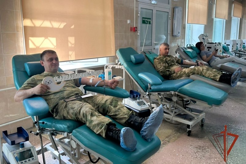Военнослужащие Ангарского полка Росгвардии безвозмездно сдали кровь Пресс-служба Управления Росгвардии по Иркутской области