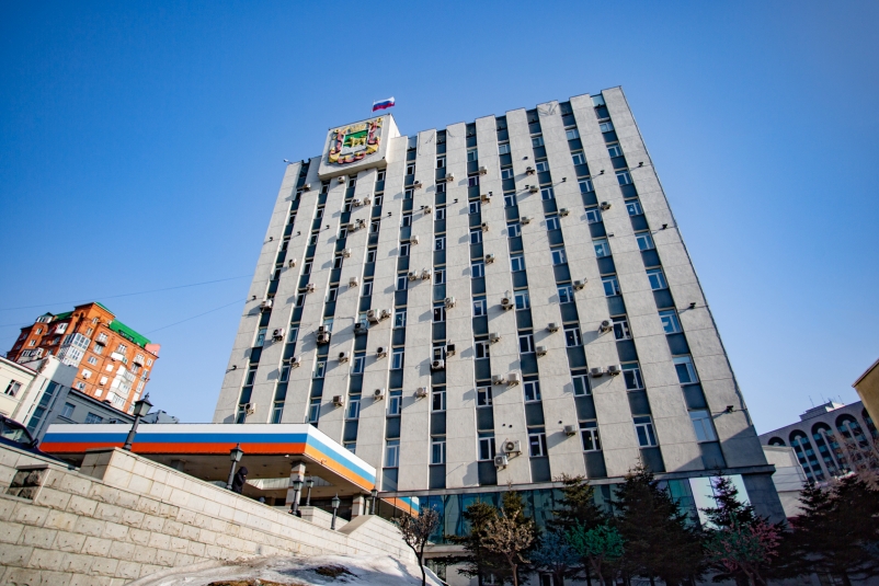 В мэрии Владивостока разъяснили нюансы запрета на продажу алкоголя возле жилых домов