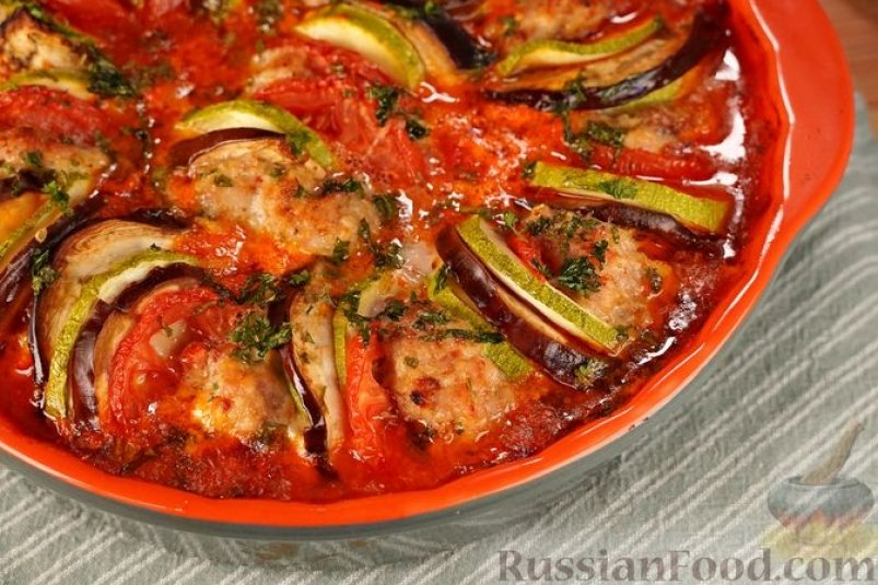 Кулинарное вдохновение: рататуй с мясом, овощами и ароматными травами russianfood.com (18+)