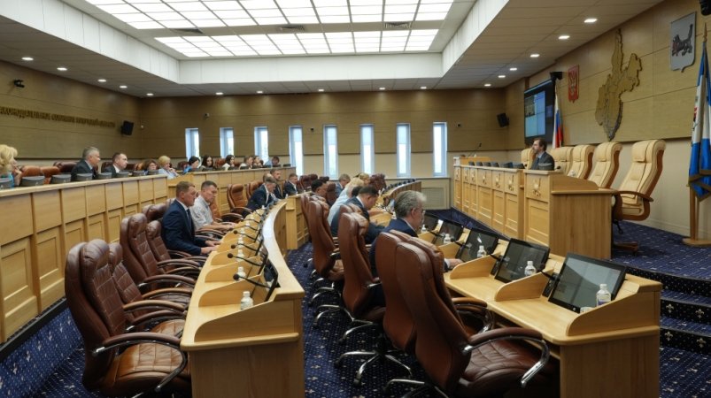 Повестка июльской сессии Заксобрания утверждена на заседании коллегии Мария Иванова